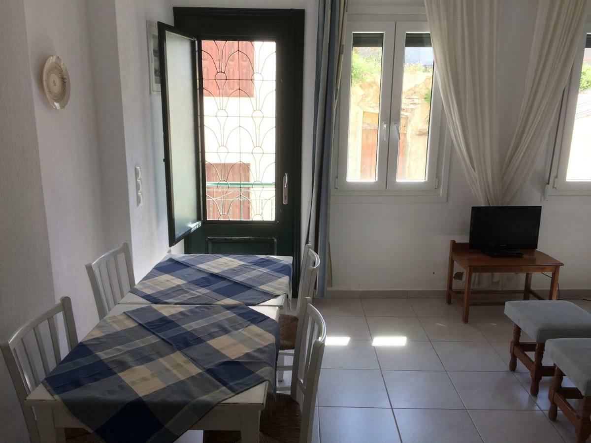 Angies House Apartment Skopelos Town Ngoại thất bức ảnh